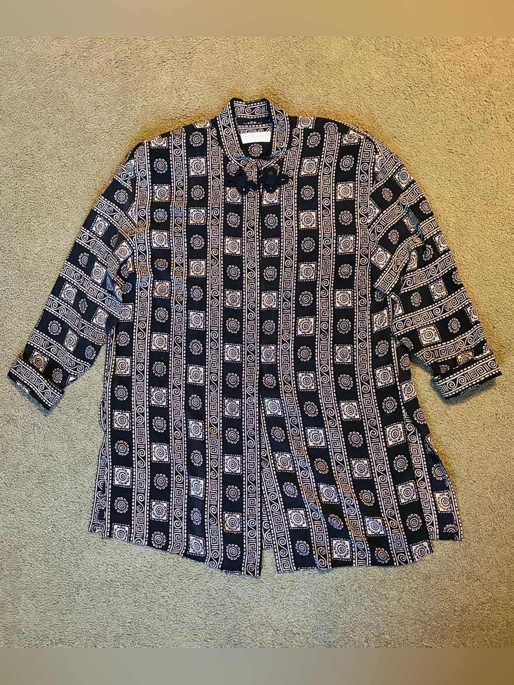 Dana Buchman 100% Silk Long Sleeve Button Up Blouse Top Tunic Cover Up Shirt 14